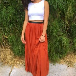 EUC MAXI SKIRT SIZE XS